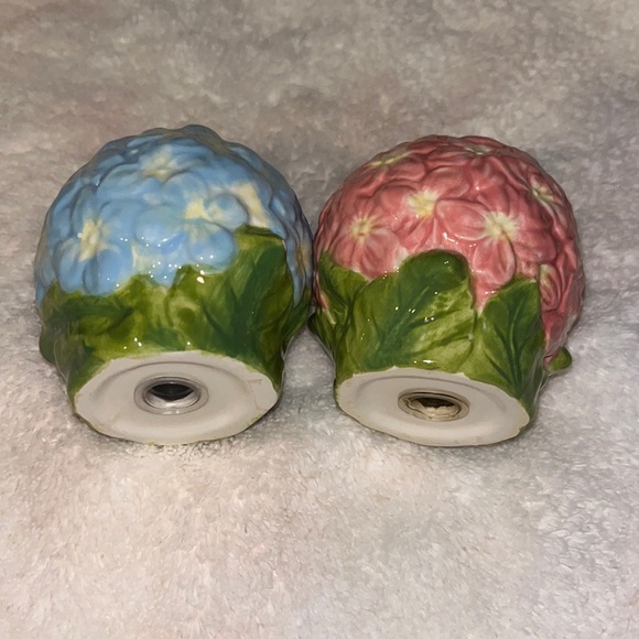 Bella Casa by Gantz, Vintage Deviled Egg Platter with S/P Shakers - Picture 10 of 16